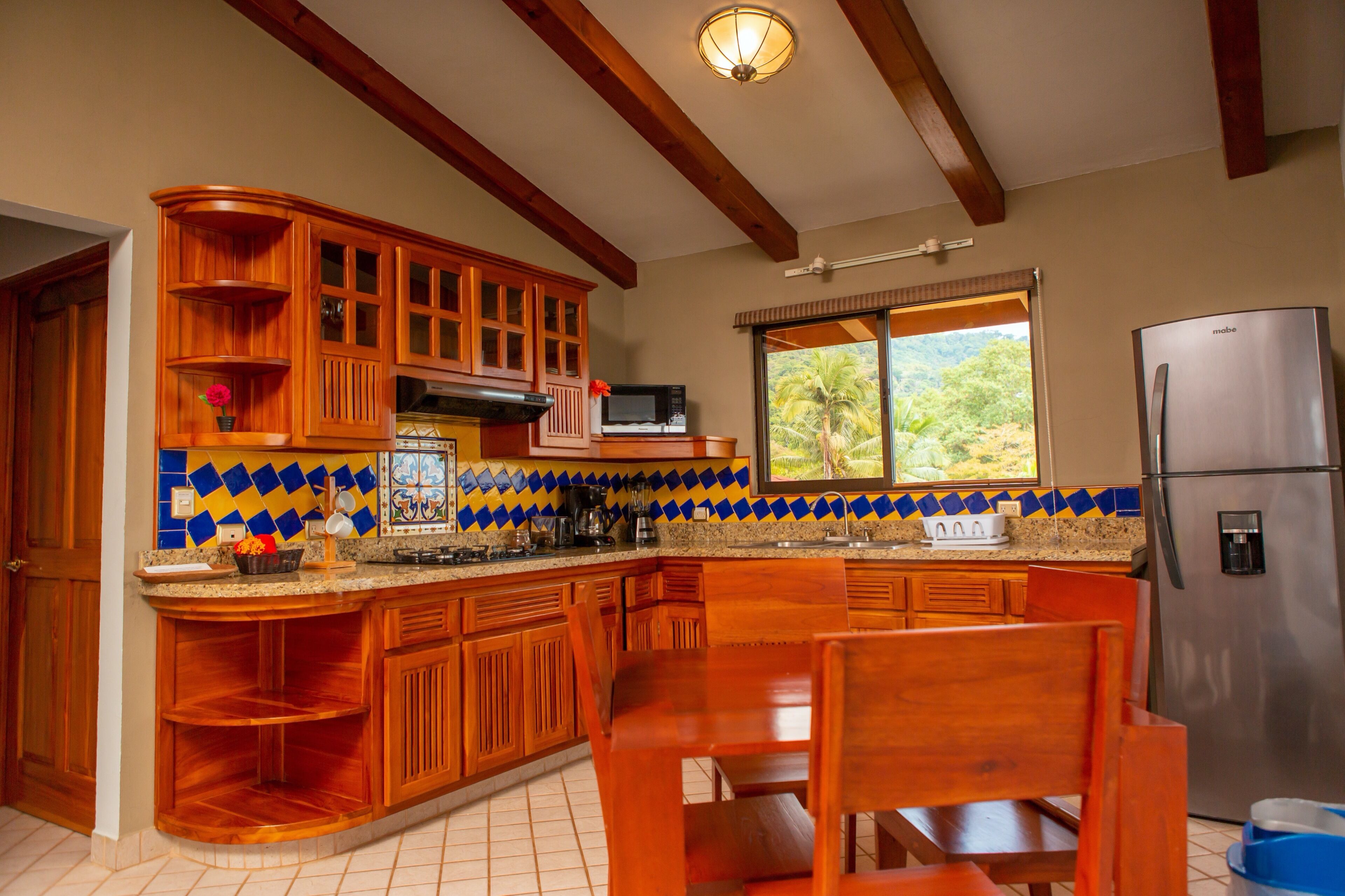 villa, 1 bedroom | microwave