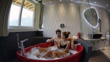 Romantische Suite, Seeblick | Eigener Whirlpool