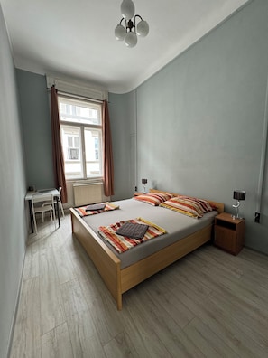 Standard Double or Twin Room | Iron/ironing board, free WiFi, bed sheets - Boomerang Hostel (Budapest)