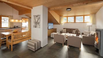 Comfort Apartment, 3 Bedrooms, Sauna (Turmfalke) | Premium bedding, in-room safe, individually decorated
