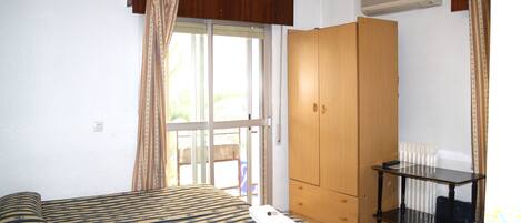 Egyptian cotton sheets, premium bedding, pillowtop beds