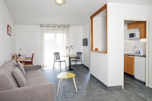 Premium appartement | Woonruimte | Televisie