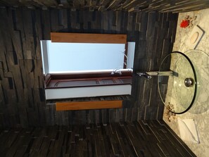 Bathroom sink - Sailfish Beach Villas (Mahé Island)