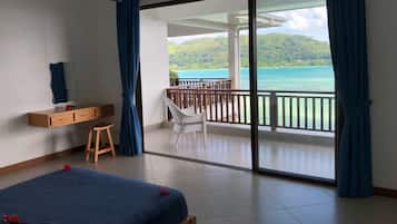 Deluxe Villa, 2 Double Beds, Kitchen, Ocean View