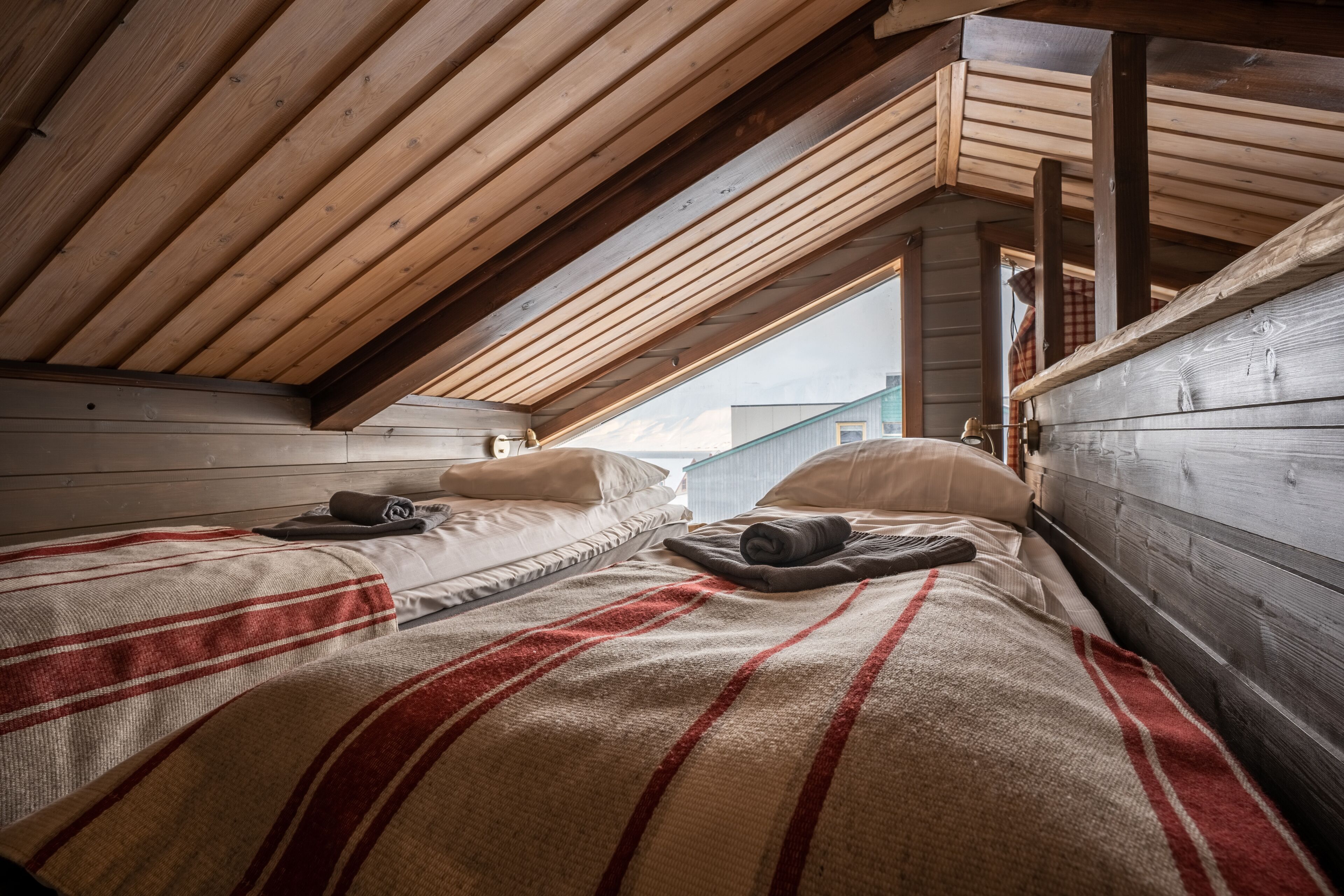 standard suite | pillow-top beds, individually decorated, individually furnished