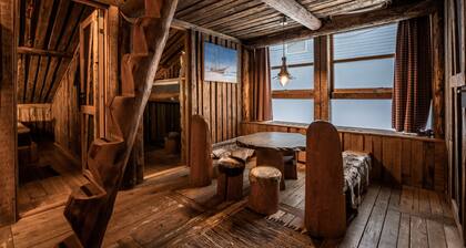 Basecamp Spitsbergen Hotel