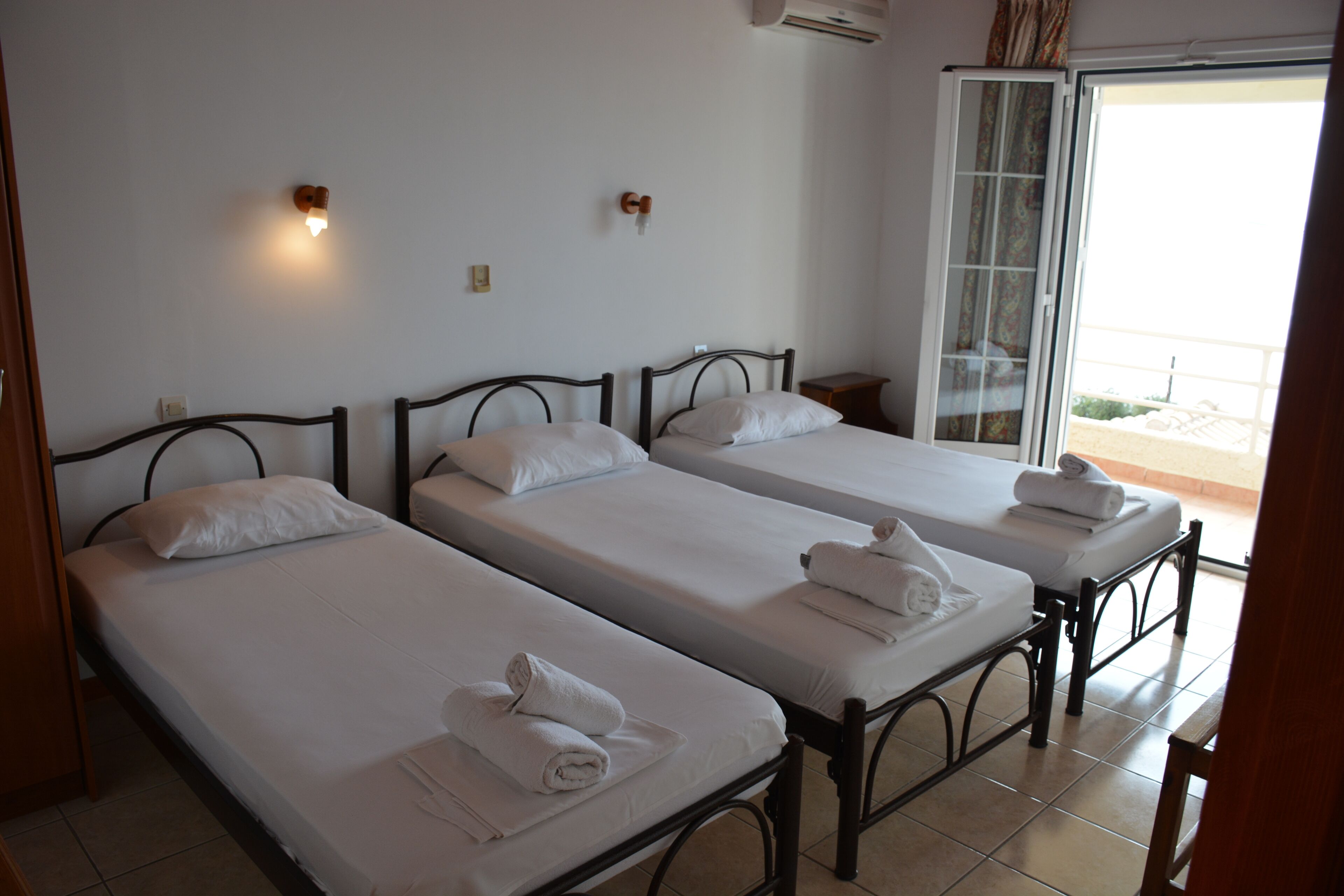 premium apartment, 2 bedrooms | in-room safe, soundproofing, cots/infant beds, free wifi