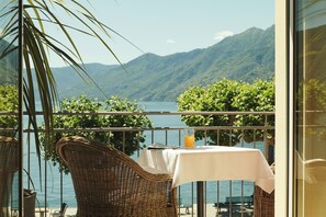 Lake Suite  ( Vista 33 ) | Balcony