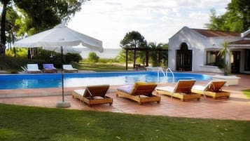 Alberca al aire libre