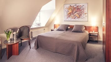 Kamar Double | Meja kerja, setrika/meja setrika, dan Wi-Fi gratis