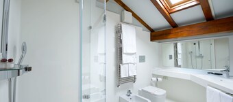 City Centre Rooms and Apartments