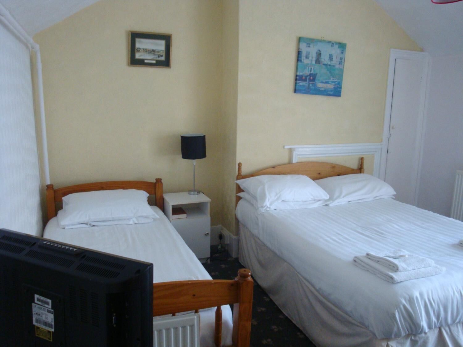 Photo - Spencer Court