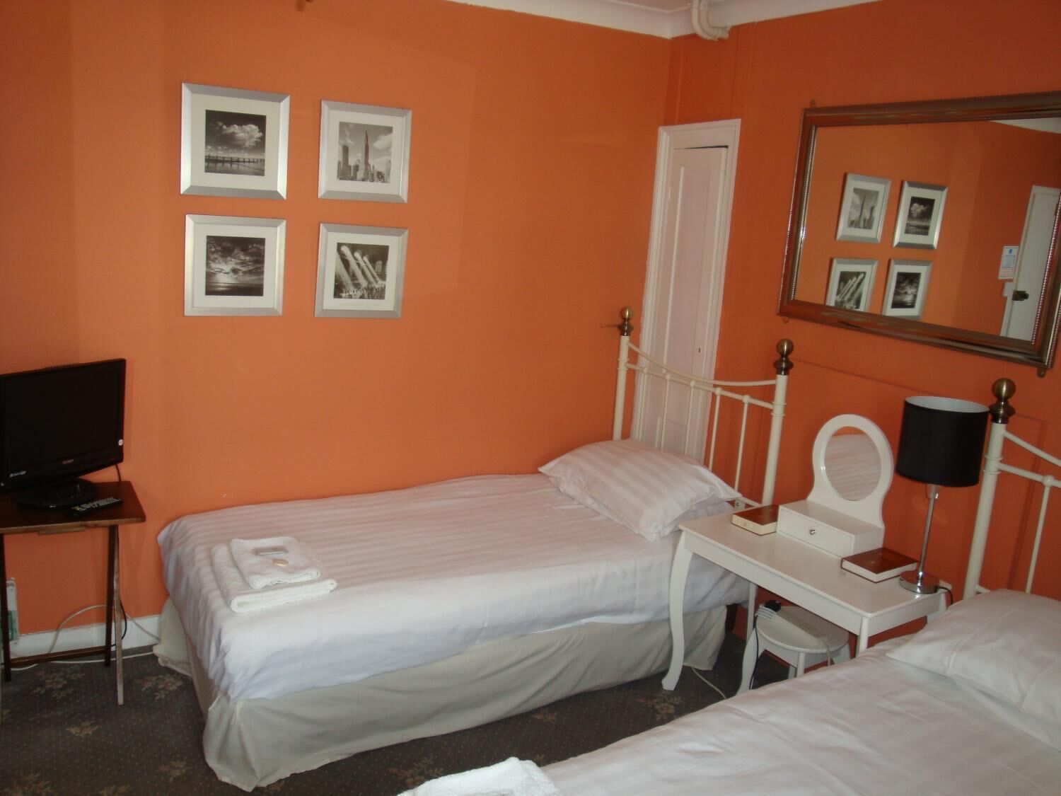 Photo - Spencer Court