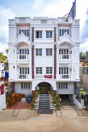 Fachada de la propiedad