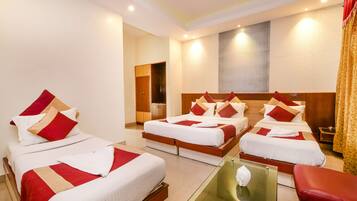 Superior Quadruple Room | Egyptian cotton sheets, premium bedding, pillowtop beds, in-room safe