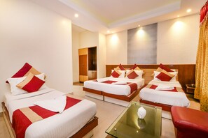 Superior Quadruple Room | Egyptian cotton sheets, premium bedding, pillow-top beds, in-room safe