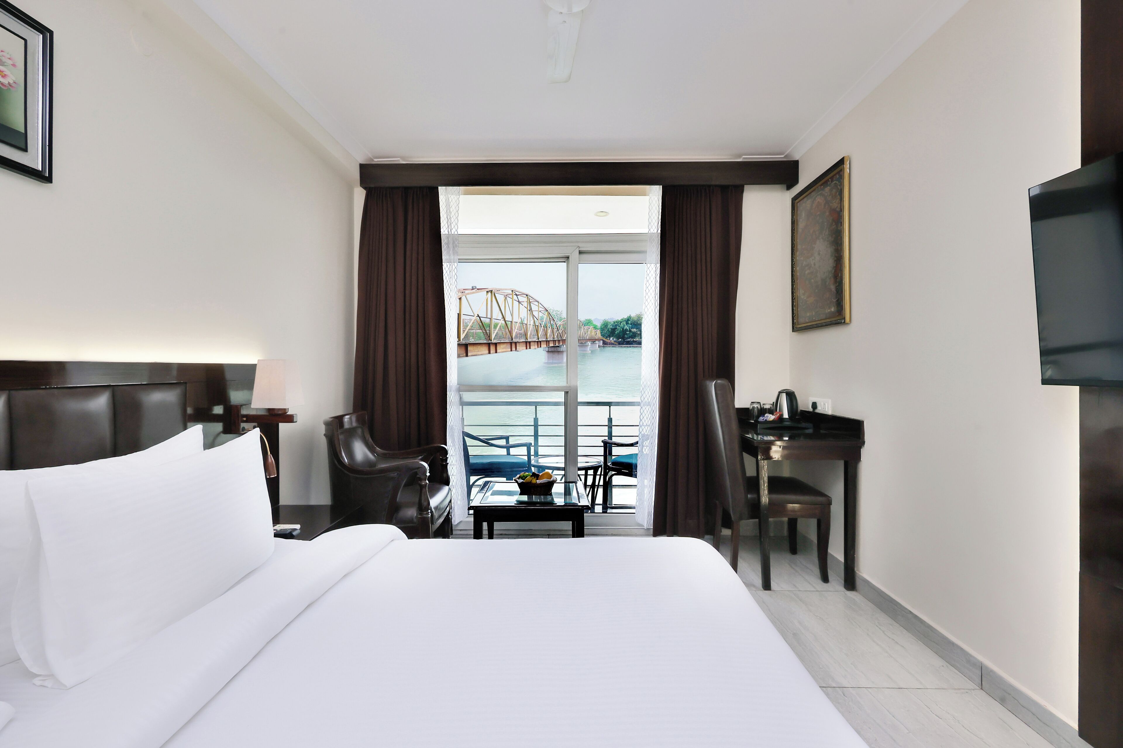 Ropa de cama de alta calidad y minibar 