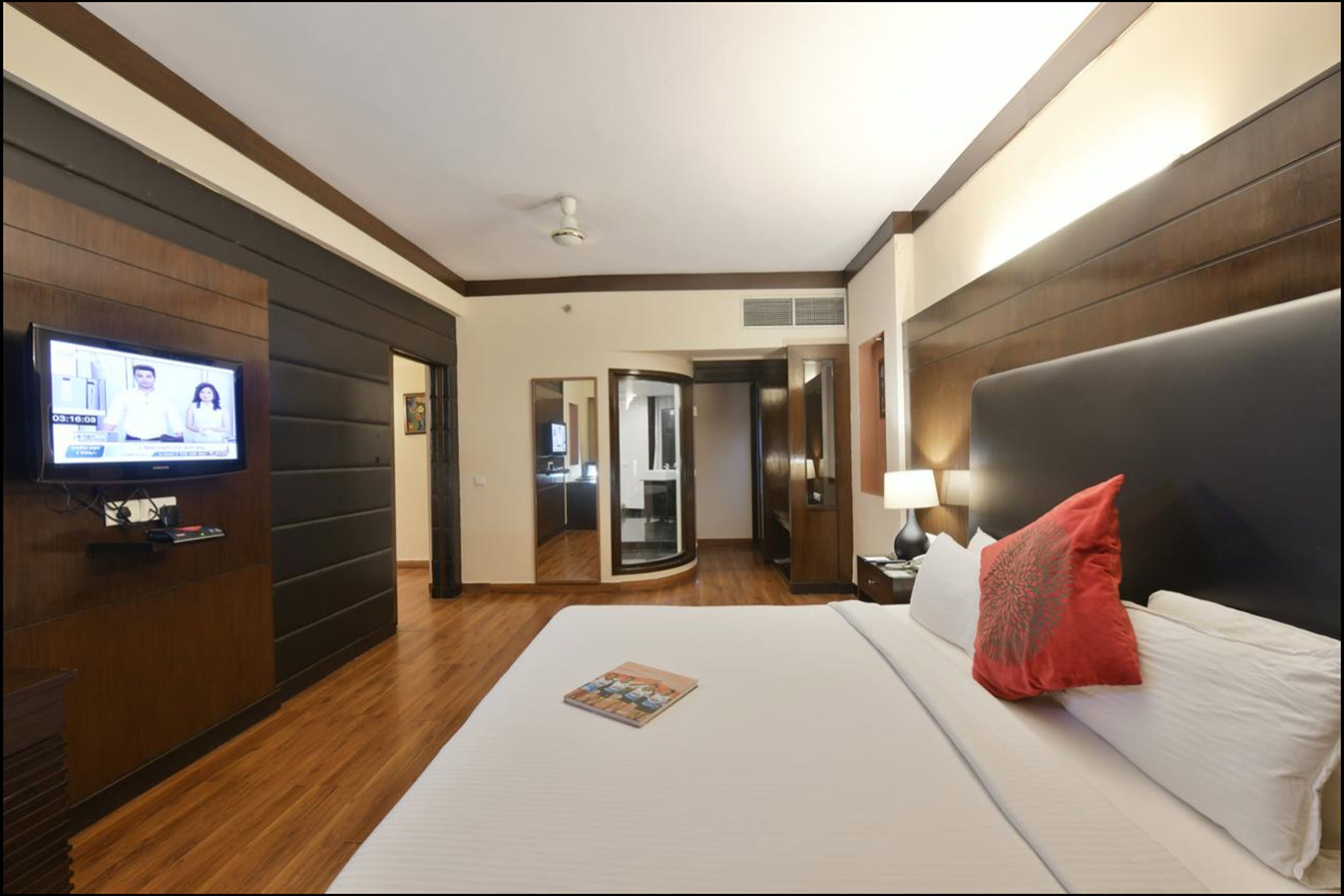 Luxury Suite, 1 Bedroom | Minibar, in-room safe, soundproofing, iron/ironing board