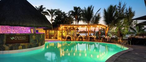 Outdoor pool, pool umbrellas, pool loungers