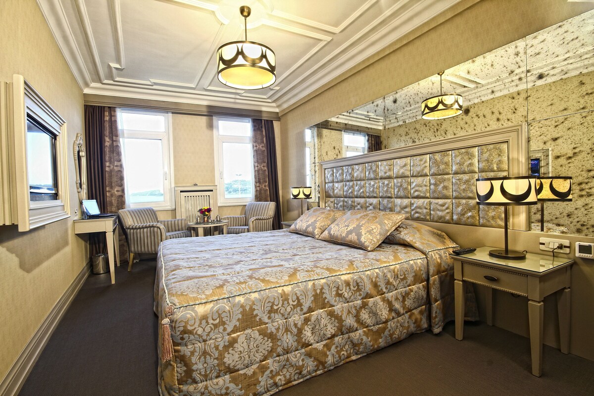 Ropa de cama de alta calidad, colchones viscoelásticos, minibar