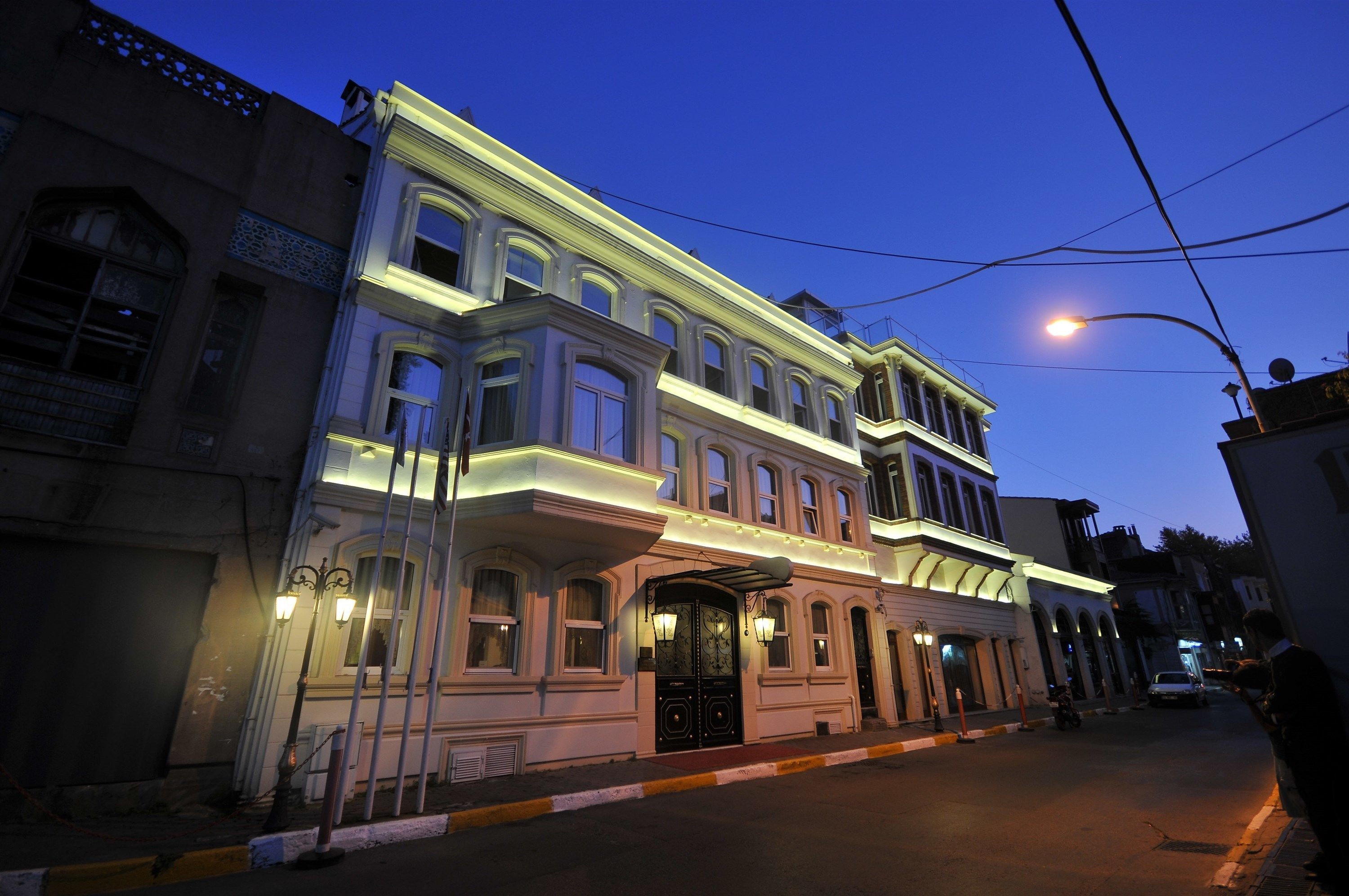 Front of property - evening/night