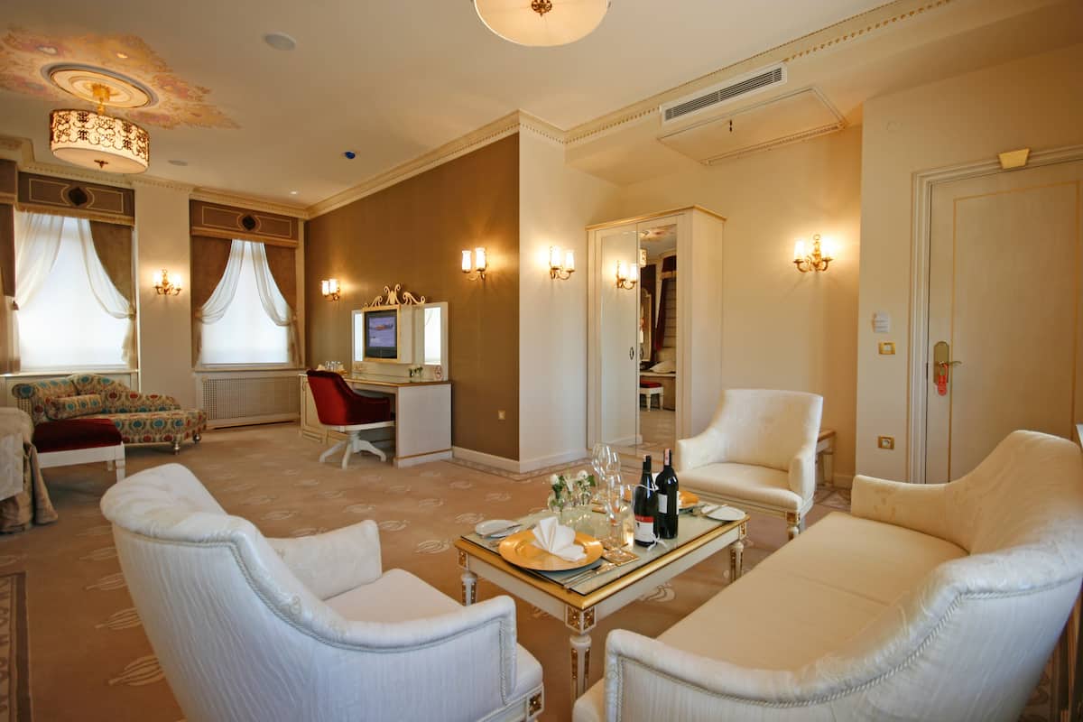 Junior Suite, Sea View | Living area | LCD TV