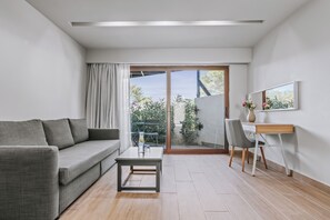 23-inch LCD TV with satellite channels, TV