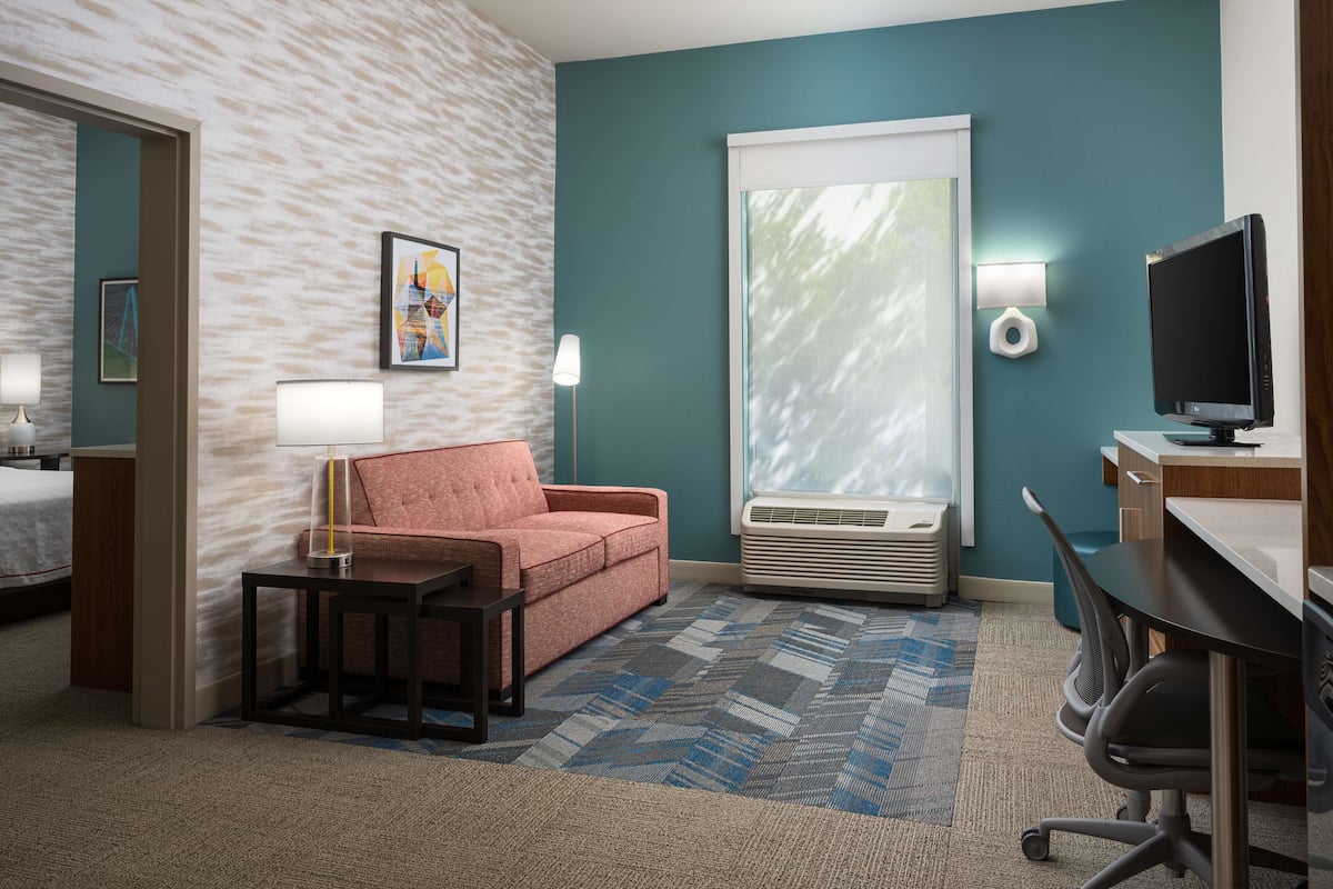 Suite, 1 King Bed | Desk, iron/ironing board, free cots/infant beds, free WiFi
