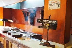 每日付費供應吃到飽自助式早餐