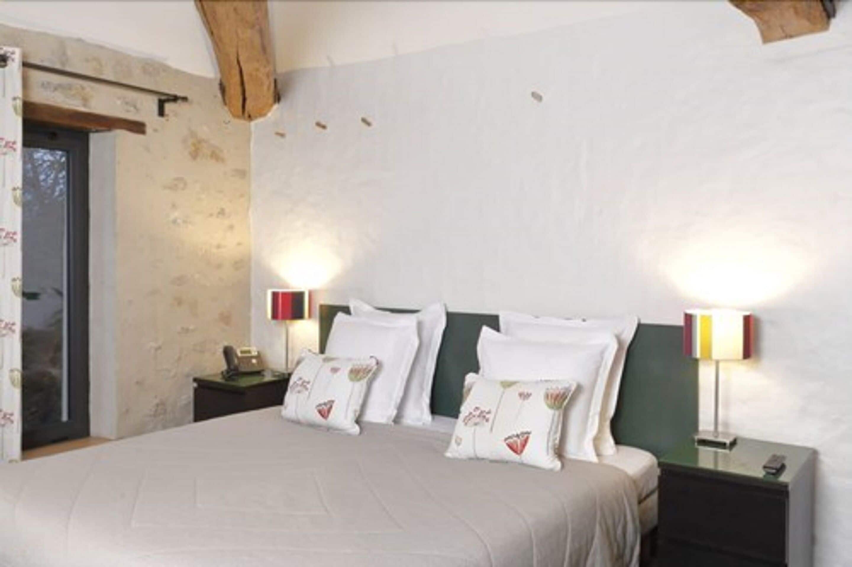 double room | premium bedding, in-room safe, individually decorated, blackout curtains