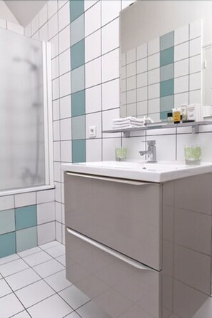 Ensemble douche/baignoire, baignoire relaxante profonde