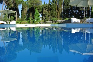 Piscina stagionale all'aperto