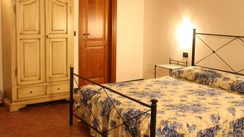 Hochwertige Bettwaren, Tempur-Pedic-Betten, Minibar, Zimmersafe