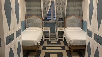 Phòng đôi hoặc 2 giường đơn Deluxe (Suite Pantheon Via della Croce 33) | 1 phòng ngủ, két bảo mật tại phòng