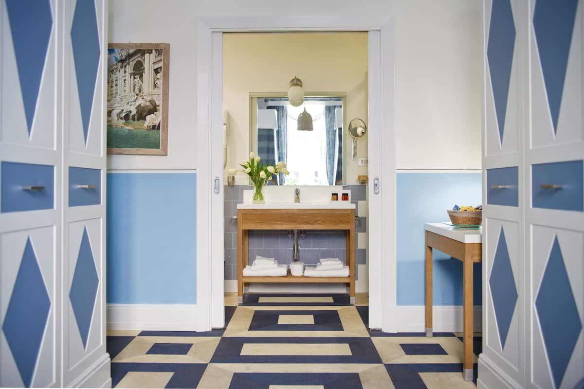 Deluxe Double or Twin Room (Suite Pantheon Via della Croce 33) | 1 bedroom, in-room safe, free WiFi, bed sheets