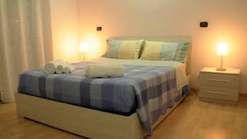 Desk, rollaway beds, free WiFi, bed sheets