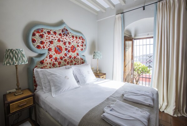 Standard Double Room | Egyptian cotton sheets, premium bedding, down duvets