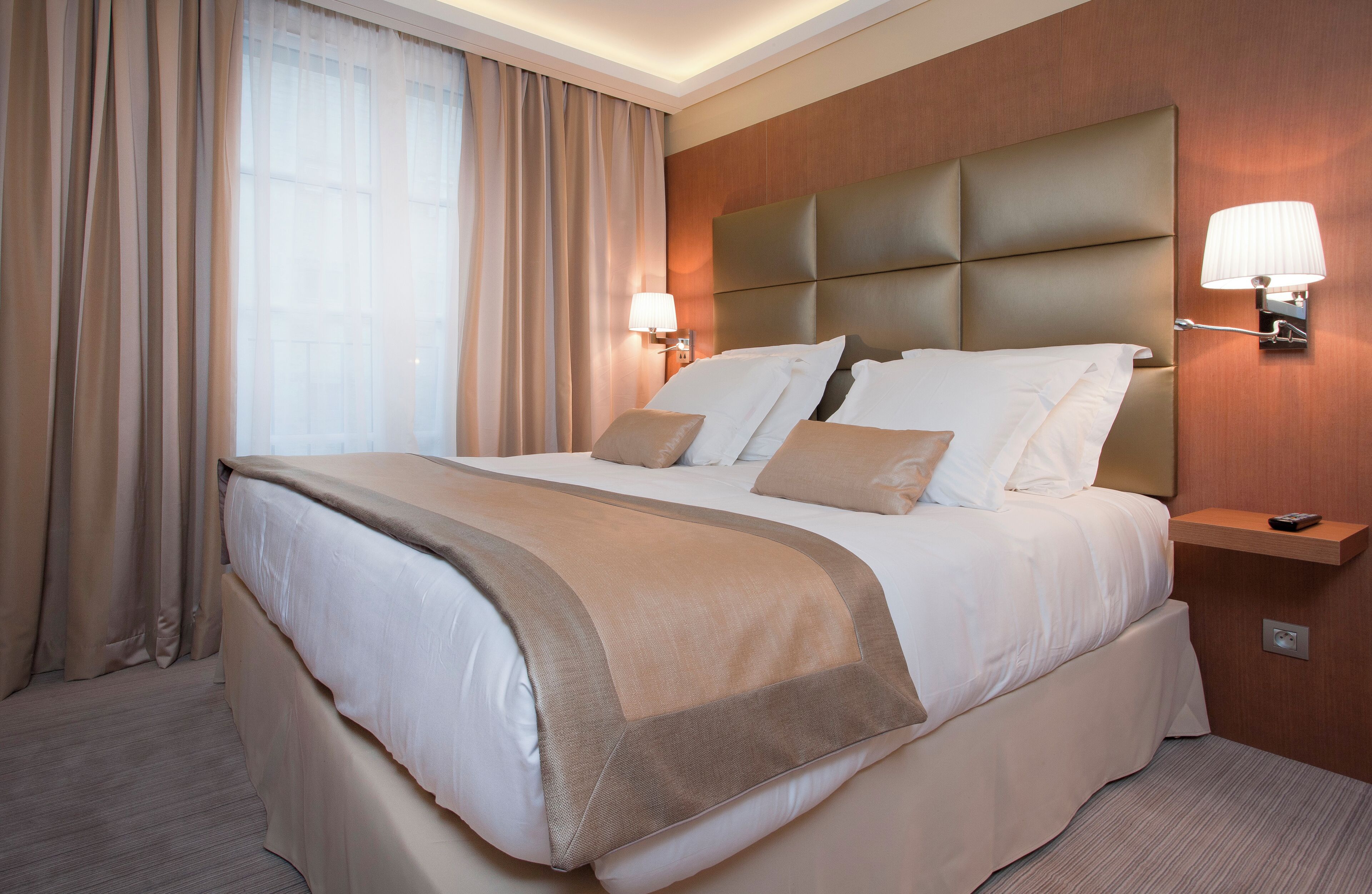Suite | In-room safe, individually furnished, blackout curtains