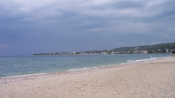 Gần bãi biển