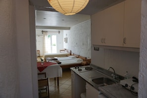 Studio | Cuisine privée | Réfrigérateur, cafetière/bouilloire, bouilloire électrique