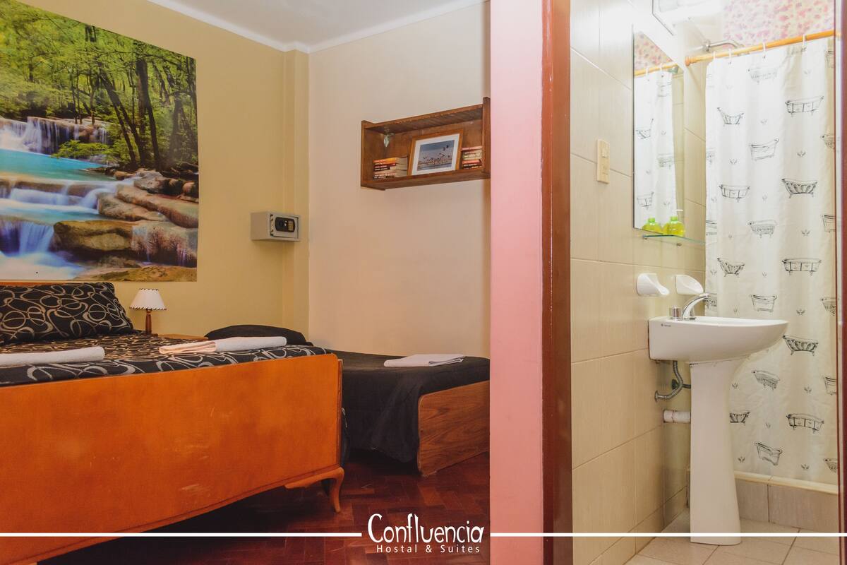 Suite estándar, 2 habitaciones, baño privado | Caja fuerte, escritorio, sistema de insonorización y wifi gratis