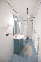 Appartamento, 1 camera da letto | Bagno | Doccia, asciugacapelli, accappatoio, bidet