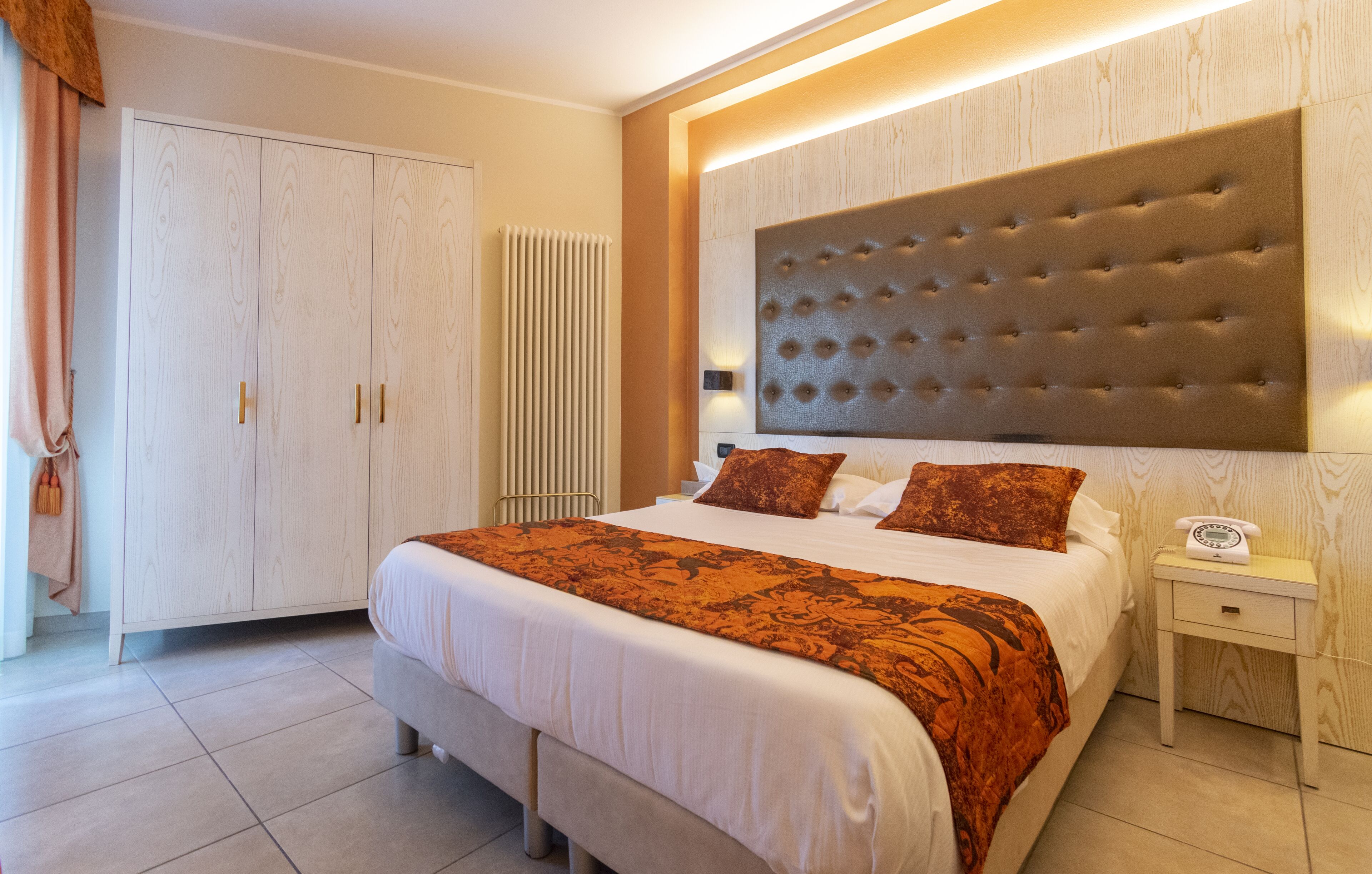 Chambre Supérieure Double ou avec lits jumeaux, balcon