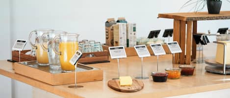 Petit déjeuner buffet compris tous les jours