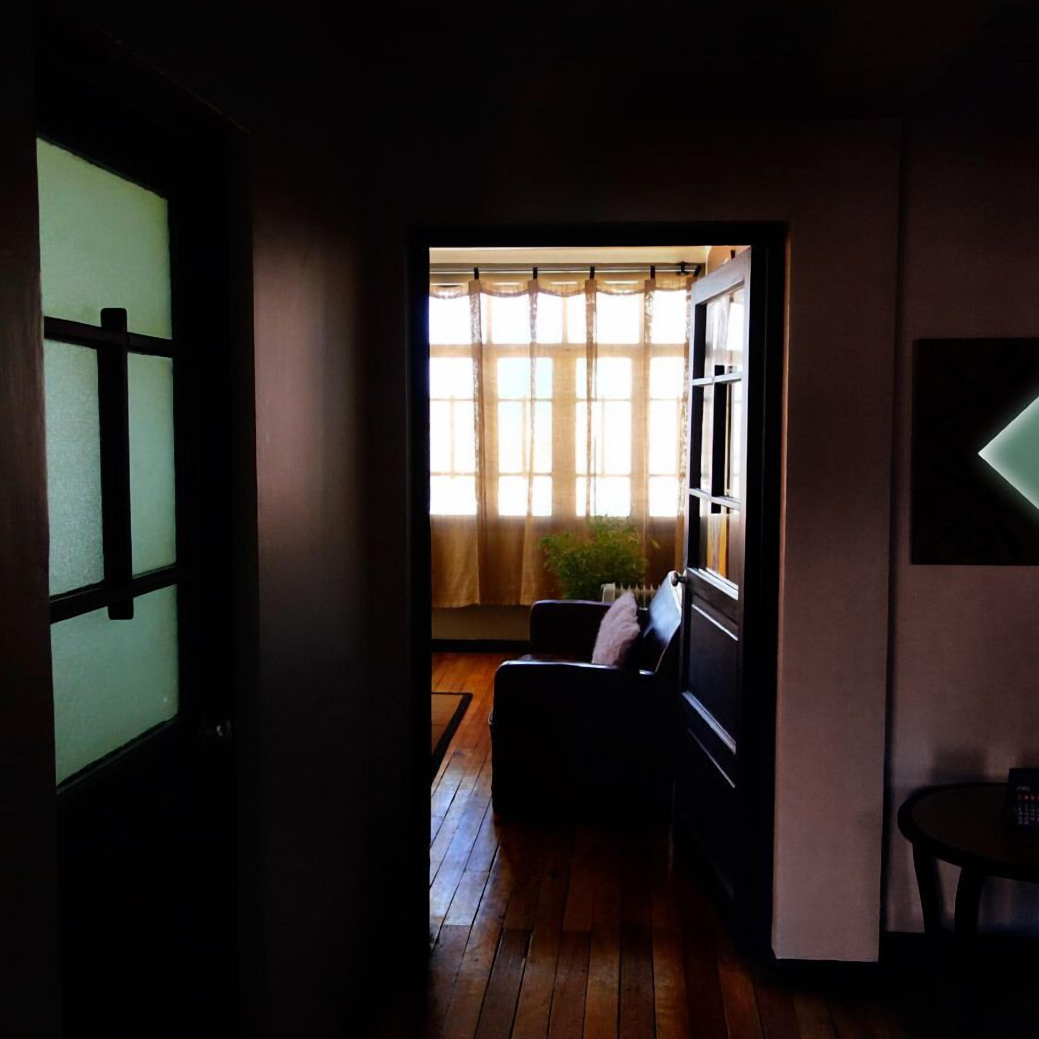 superior apartment | living area | tv