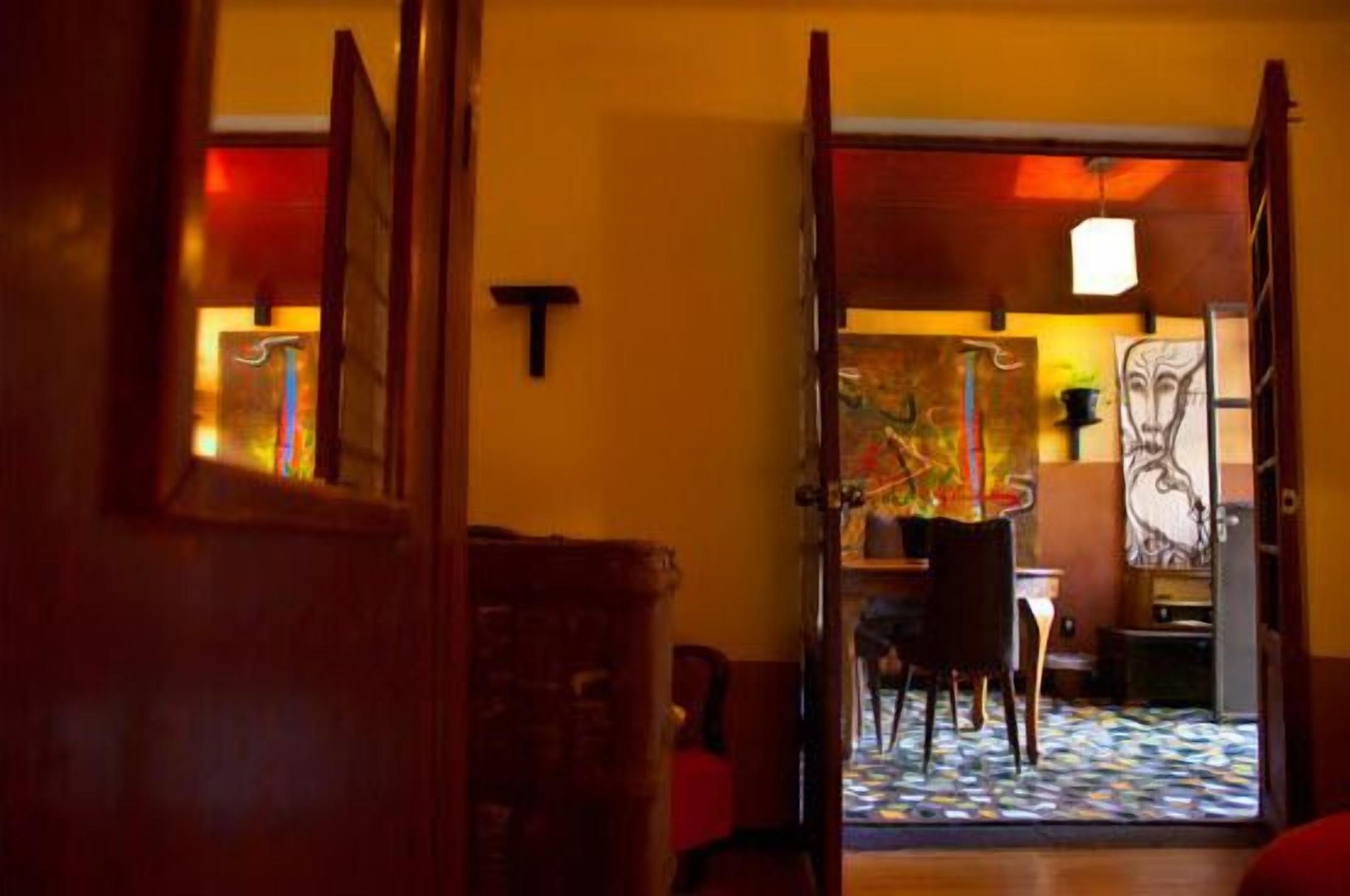 superior apartment | living area | tv