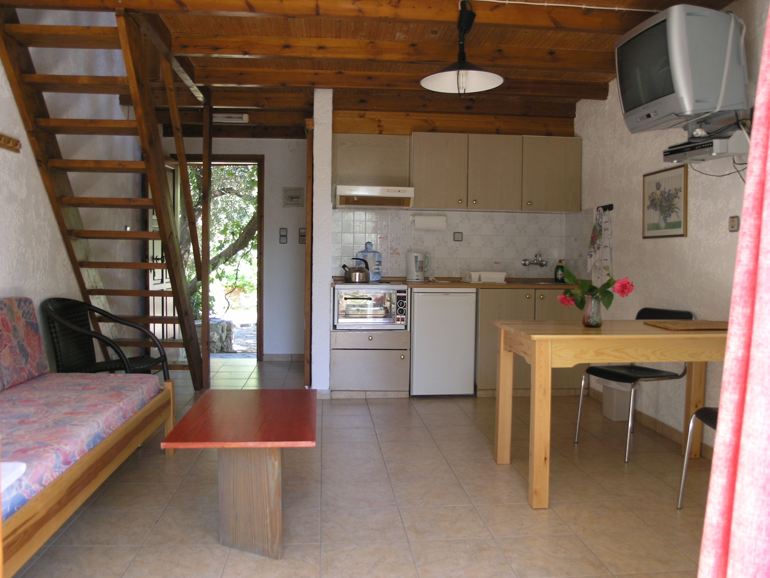 Frette Italian sheets, premium bedding, down duvets, pillow-top beds