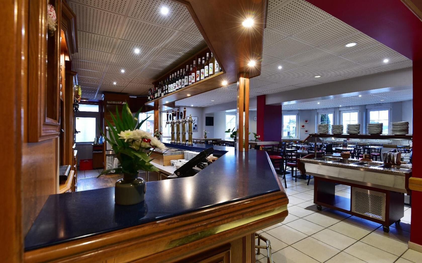 breakfast, lunch and dinner served