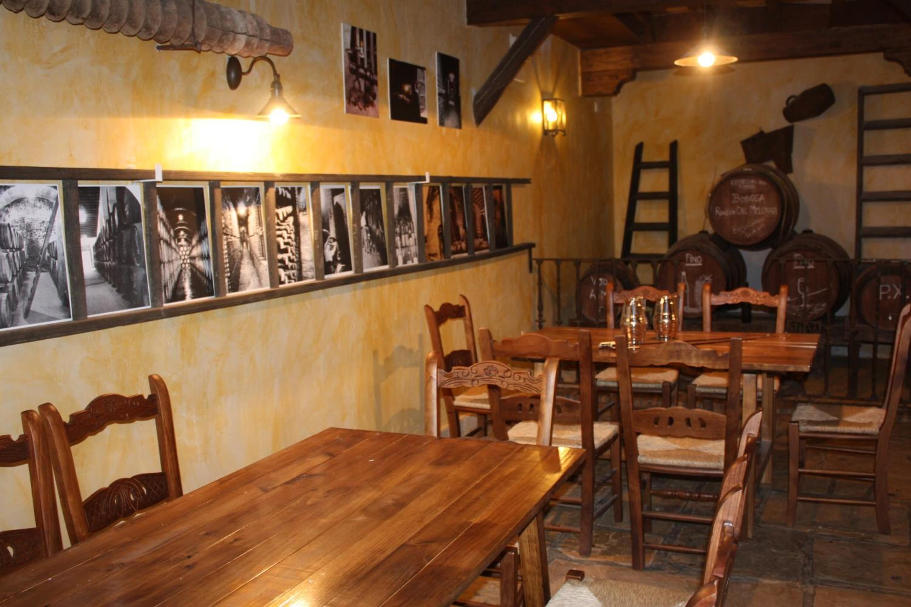 breakfast, lunch, dinner served; al fresco dining