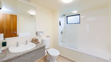 Standard-Suite, 1 Schlafzimmer, Nichtraucher, Küche | Badezimmer